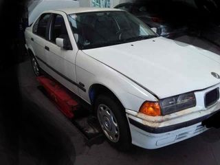 BMW 318i E36 berlina