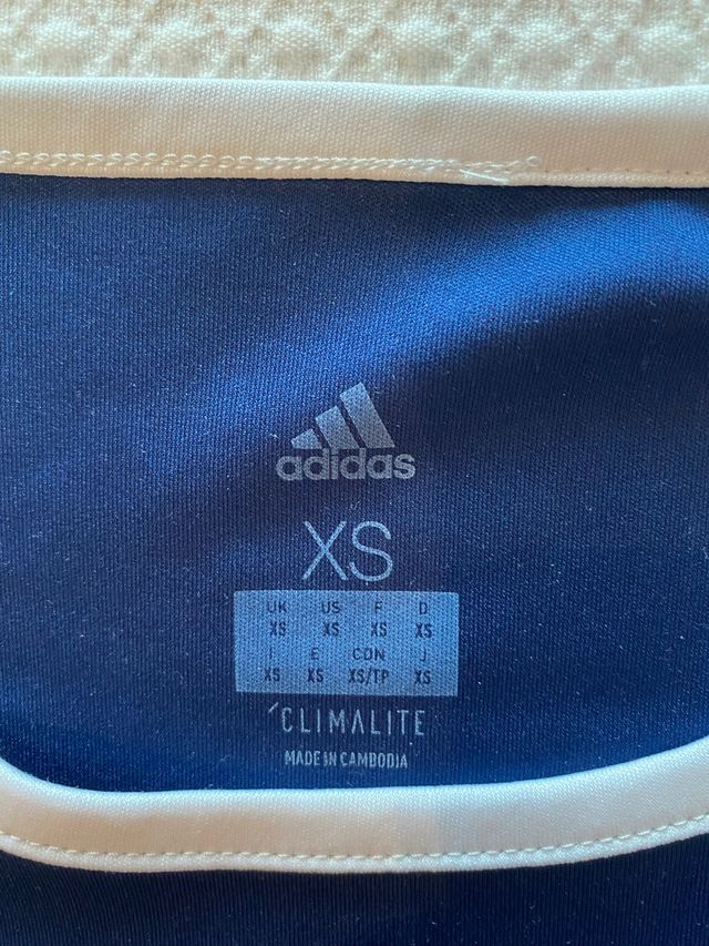 Camiseta Adidas (XS hombre)