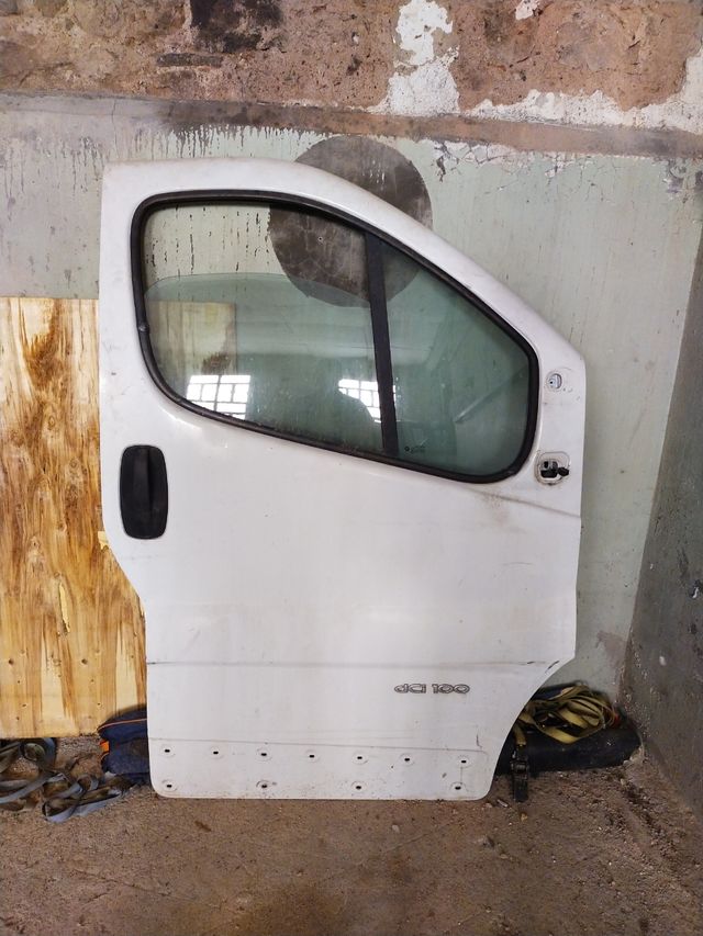 puerta Nissan primastar, vivaro, trafic