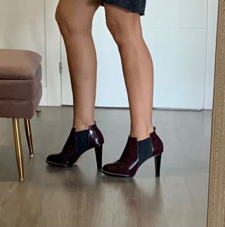 Botines Vanessa Bruno Athé color burdeos