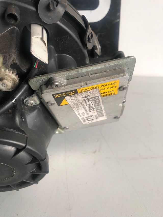 Faro derecho xenon jaguar s-type 4R8313W029