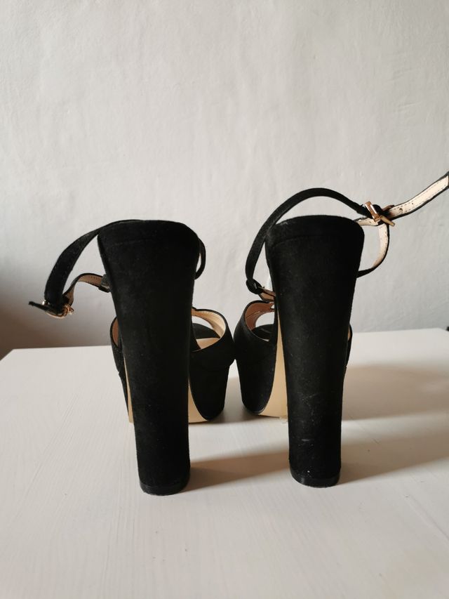 Scarpe nere decolleté con plateau