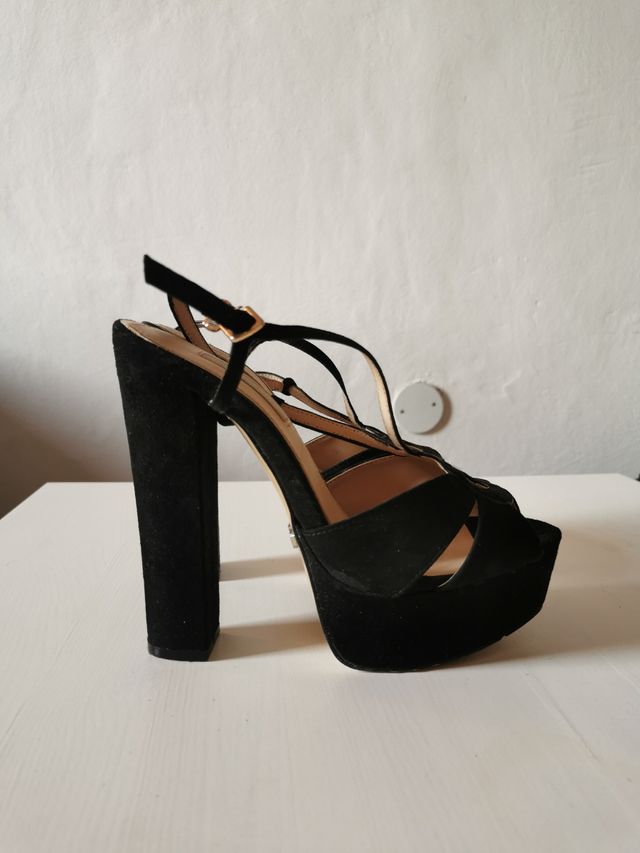 Scarpe nere decolleté con plateau