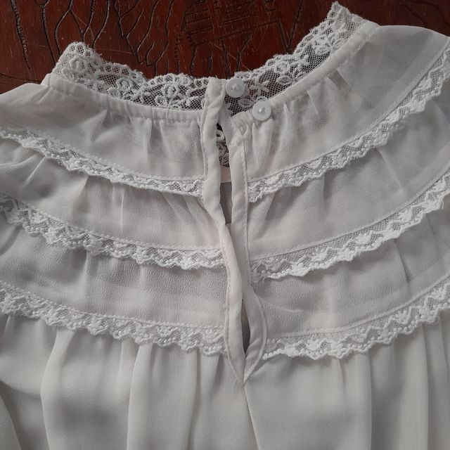blusa con encaje
