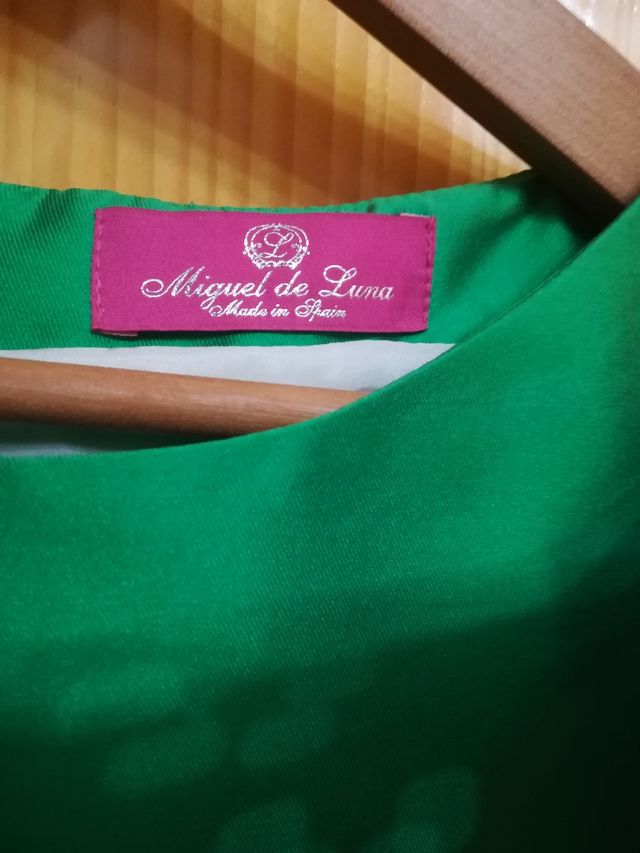 Vestido verde ceremonia Miguel de Luna