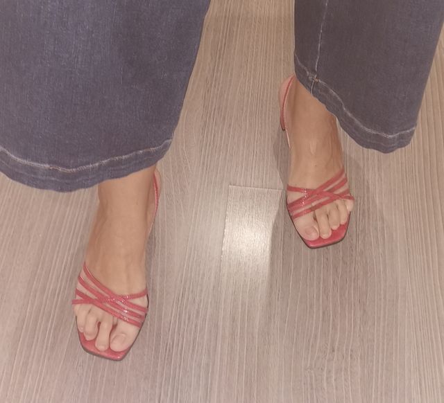 Sandalias de piel coral