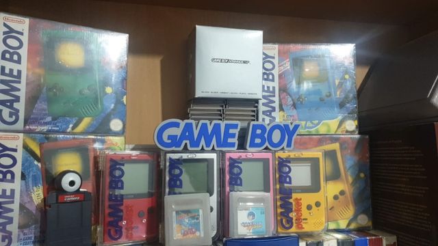 Letrero Nintendo GameBoy