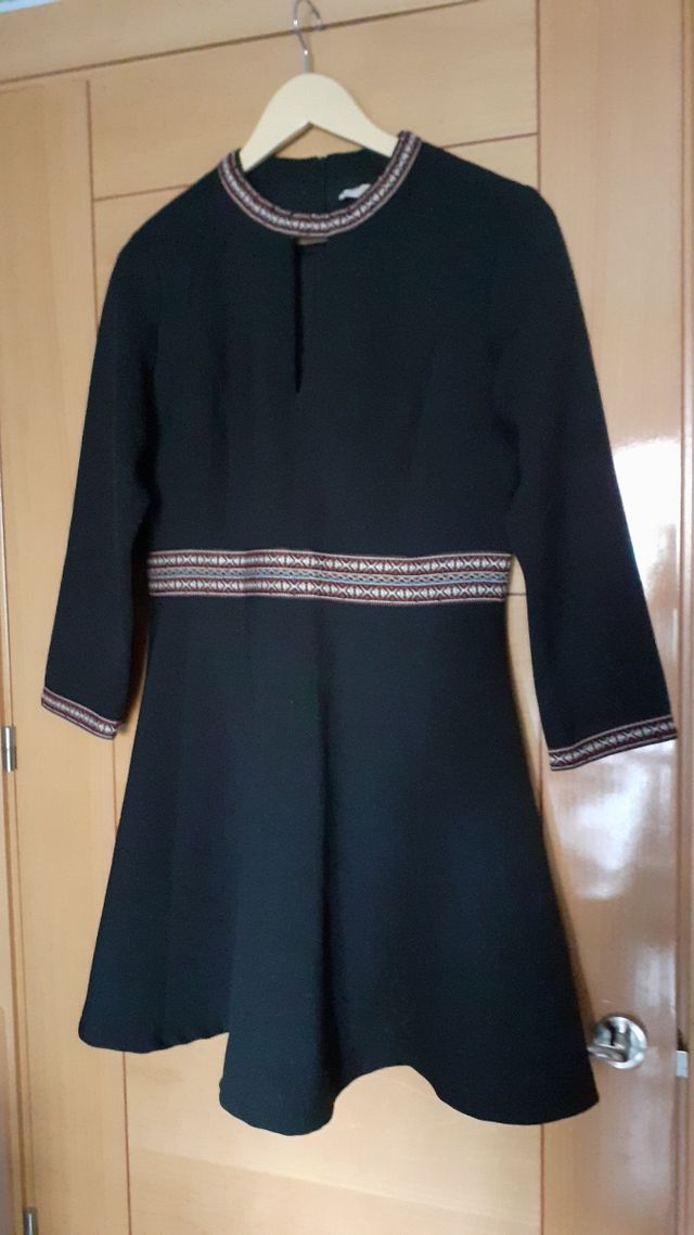 vestido negro mujer
