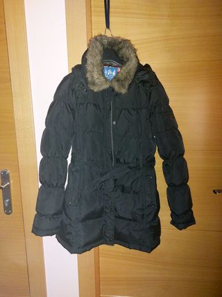 Anorak Zara.Con capucha.Talla M 77 largo 77cm.