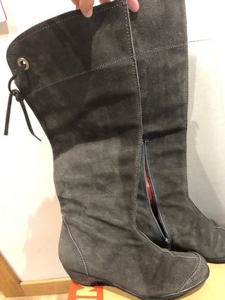 Botas altas de piel gris 40
