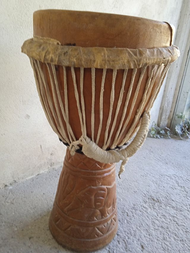 Djembe usato senza pelle