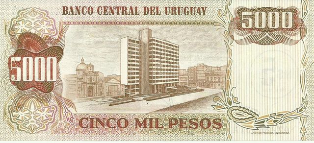  URUGUAY 1975. 5 Nuevos Pesos sobre 5000 Pesos