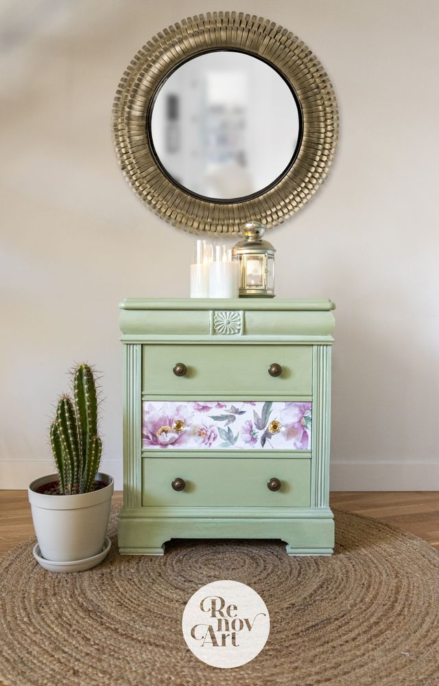 🌸Mesillas renovadas con peonías (65€ sueltas)