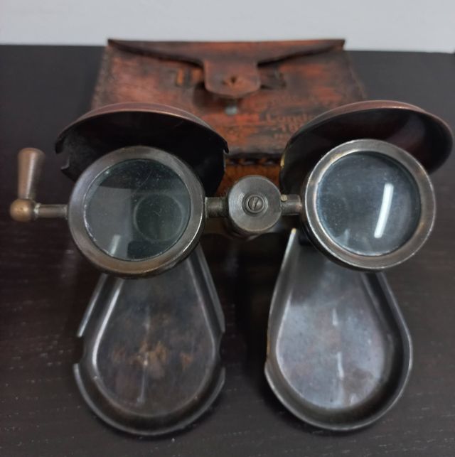 Binocolo marino R.&J. Beck London