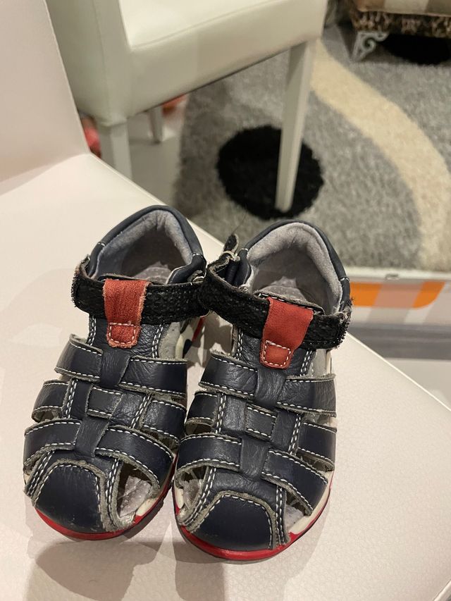 Sandalias infantiles