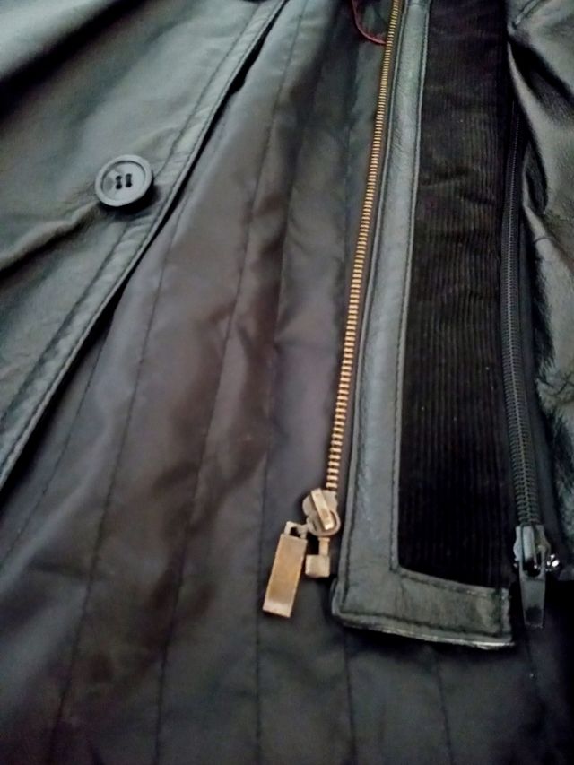 Chaqueta de piel 100% auténtica.