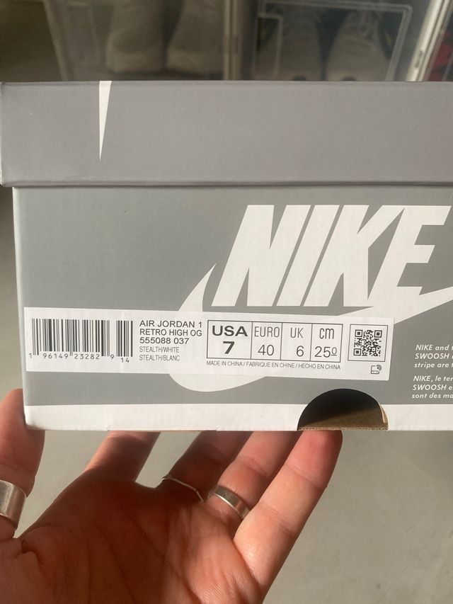 Vendo Jordan 1 Retro OG Stealth