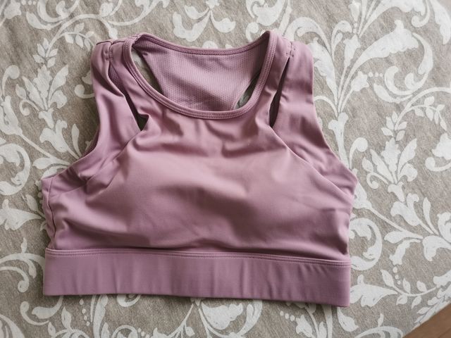 Sujetador deportivo nuevo