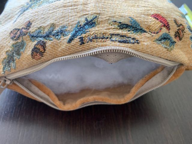 Pequeño cojín con dibujo de setas Nuevo