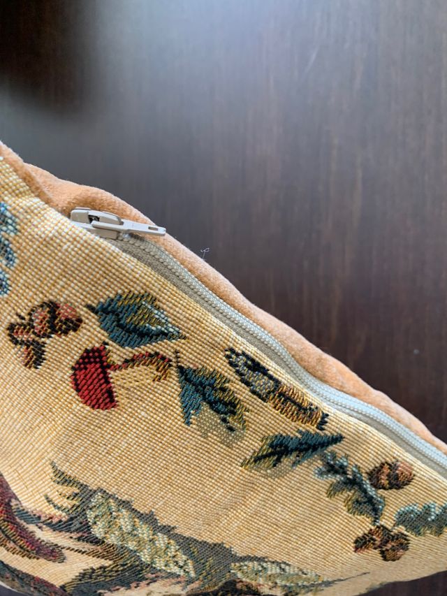 Pequeño cojín con dibujo de setas Nuevo