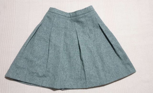 Falda de paño gris talla 10 Zara