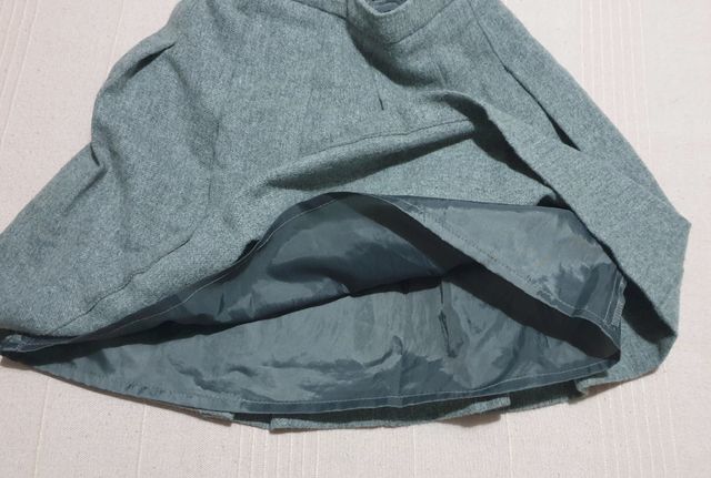Falda de paño gris talla 10 Zara