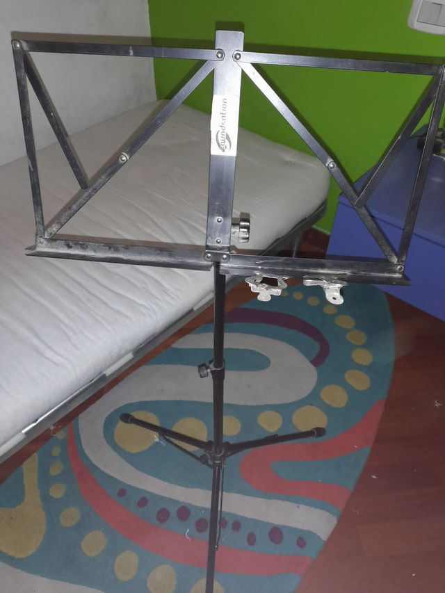 Cavalletto metallo nero per spartiti