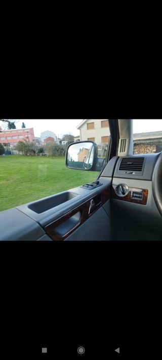  Volkswagen Multivan T5 2.5 TDI 174cv año 2004