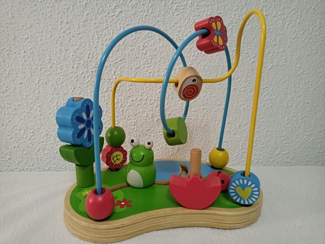 Juguete laberinto de madera