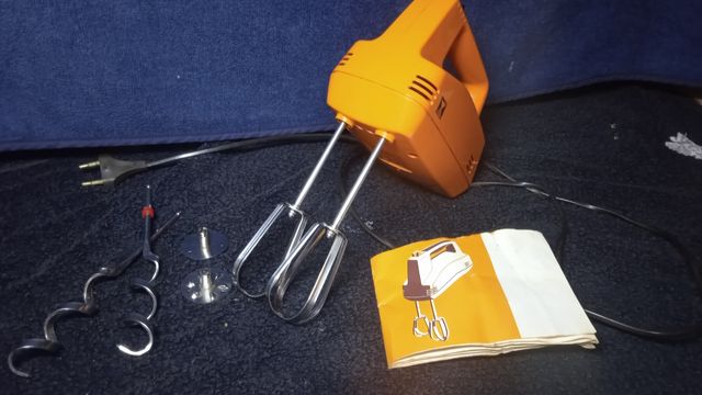 Frullatore vintage con bastoncini, Unica