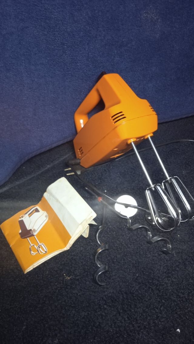 Frullatore vintage con bastoncini, Unica