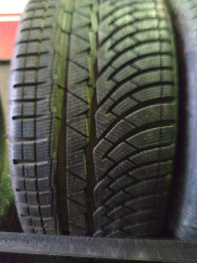 neumático 235/35r20 92v michelin