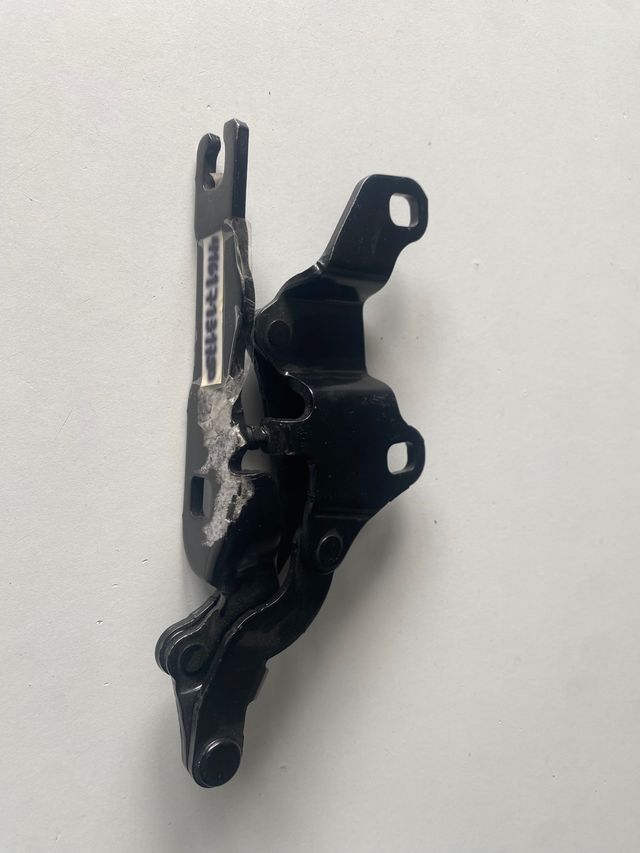 BISAGRA CAPO FRONTAL DCHA BMW E87