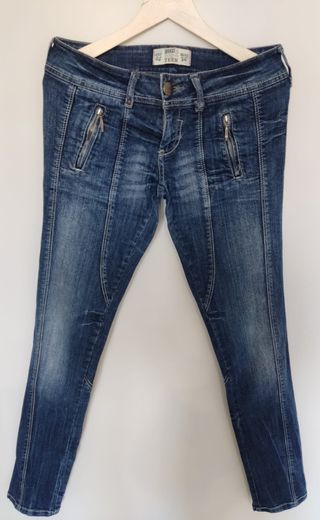 Pantalón vaquero nuevo 