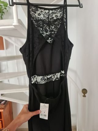 Mono negro, con transparencias de Blanco