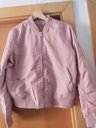 Cazadora bomber de Stradivarius 