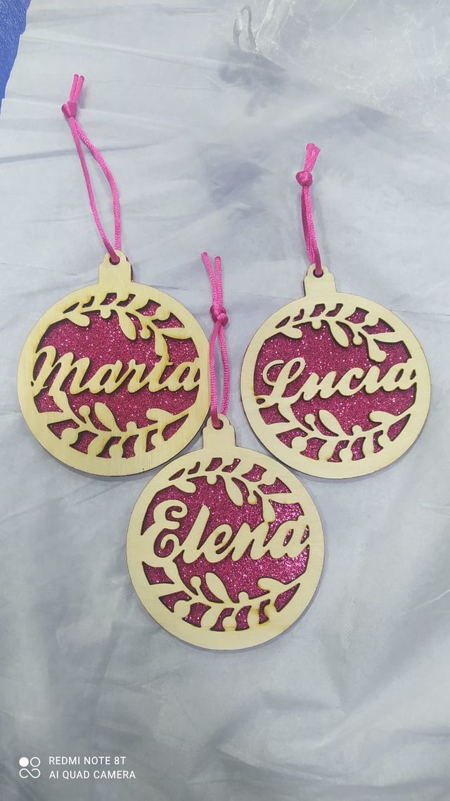 Llaveros, adornos,placas personalizadas.