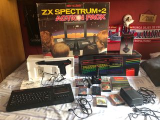 ZX SPECTRUM+2 Sinclair ACTION PACK 128K (Completo) de Segunda mano