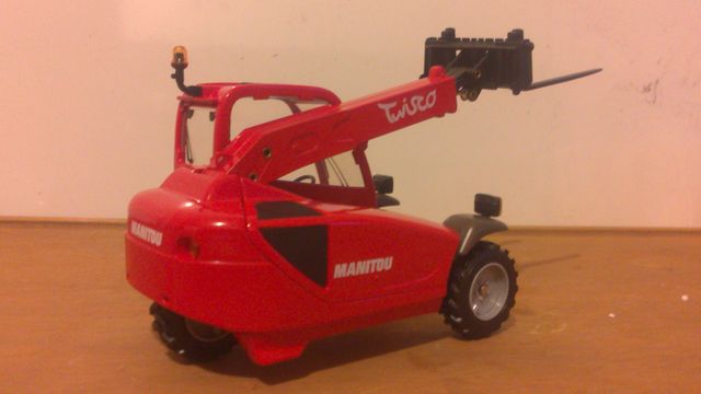 MANITOU TWISCO SLT 415 CON HORQUILLAS JOAL 1/25