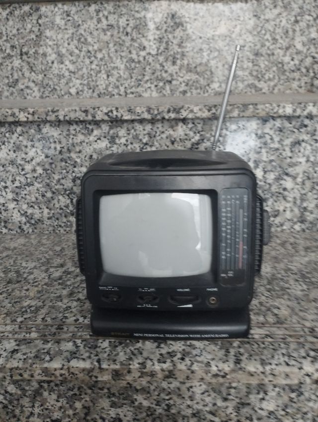 televisor y radio