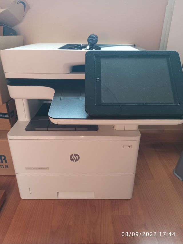 Impresora HP láser jet MFP E52645 de segunda mano por 300 EUR en Polinya en WALLAPOP