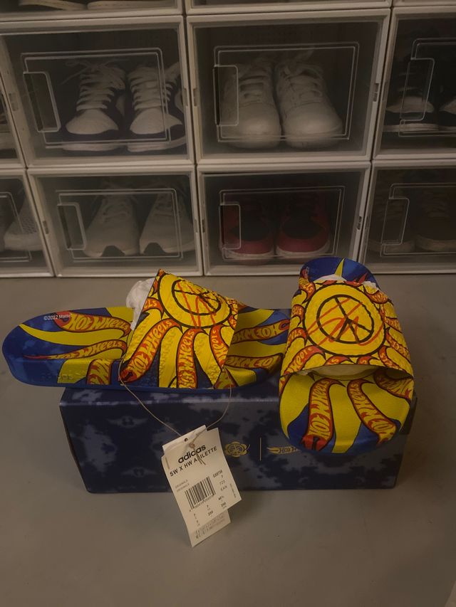 Vendo Adidas Adilette Hot Wheels
