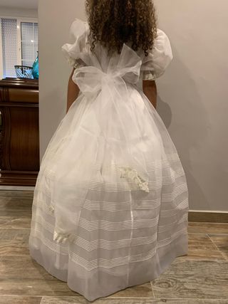 Vestido traje de comunión clásico de organza, 70€