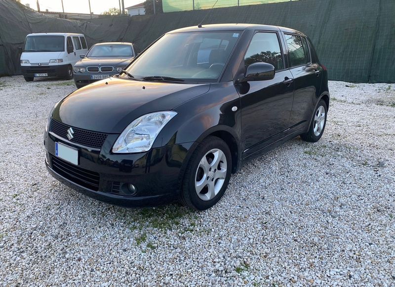 Suzuki Swift 2006 - foto 1