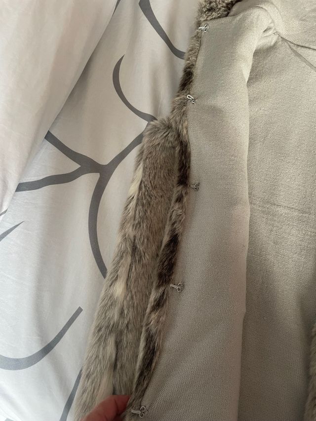 Chaleco de imitación a piel