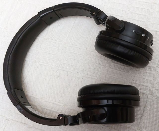 Auriculares Bluetooth Multifunción con micrófono.