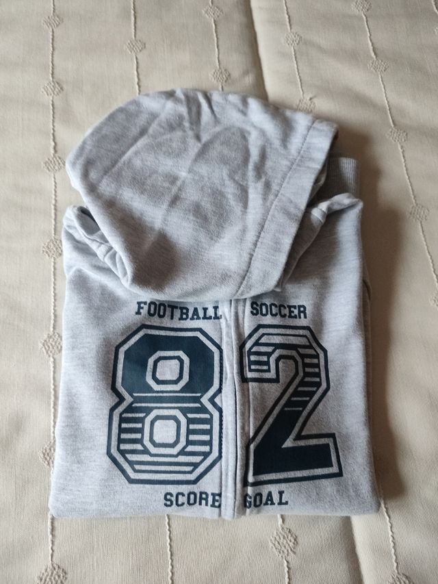 Sudadera felpa niño talla 11/12, 10€