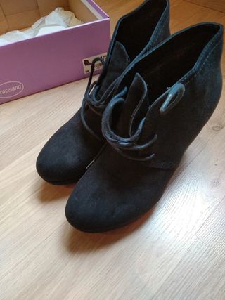OFERTA! Botines plataforma serraje 38