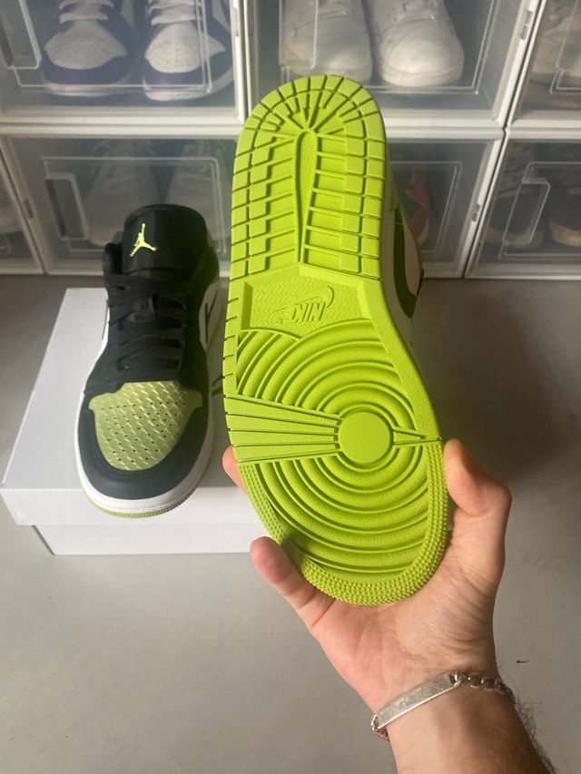 Vendo Jordan 1 Low Snakeskin Vivid Green