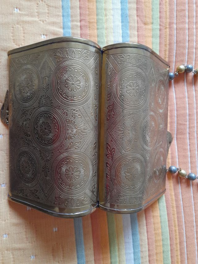 A ESTRENAR  bolso joya